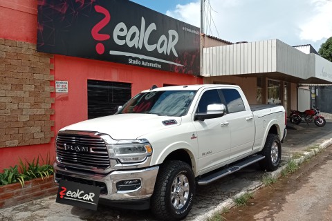 Zeal car Studio automotivo (64)9 9627-5053